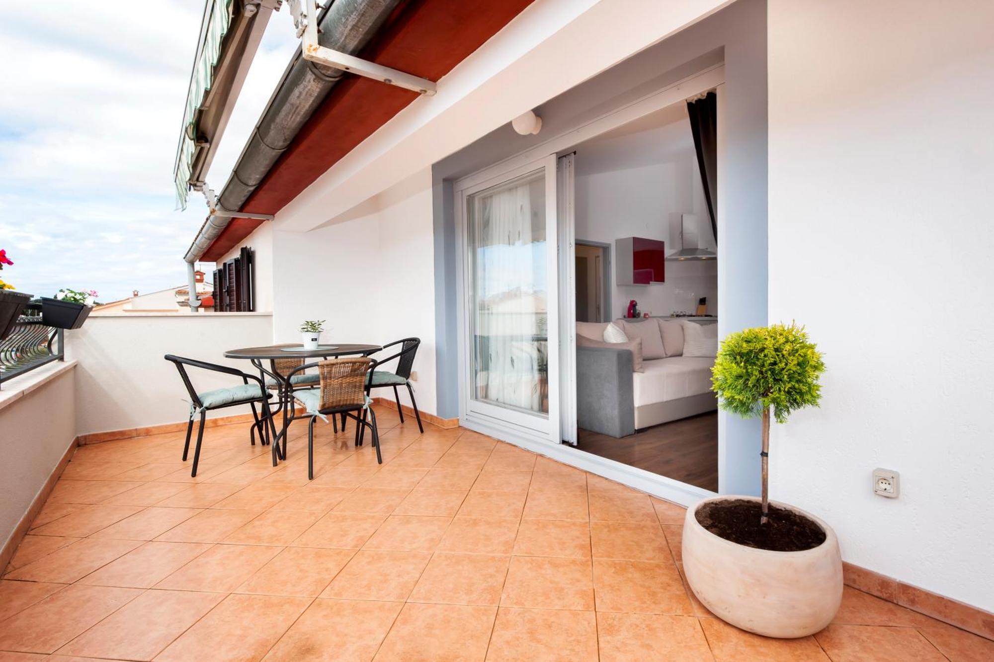 Mate & Mira Apartment Rovinj Bagian luar foto