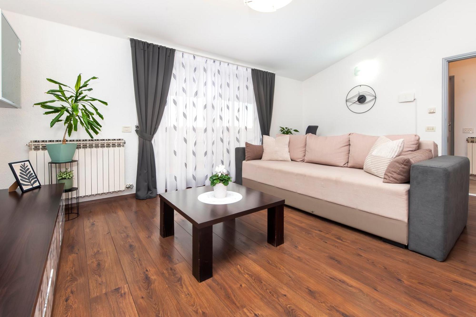 Mate & Mira Apartment Rovinj Bagian luar foto