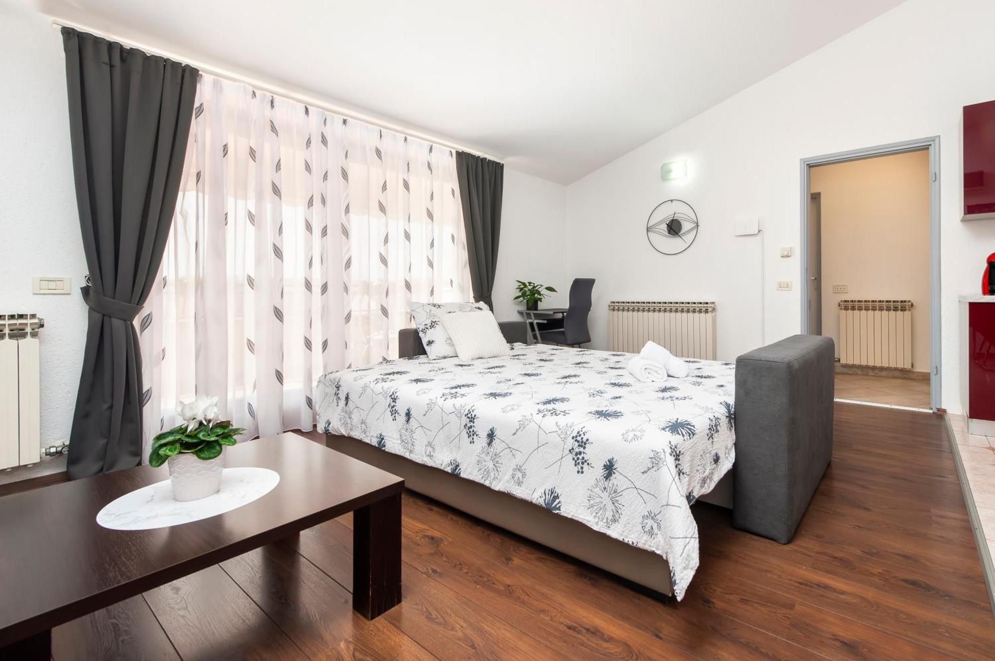 Mate & Mira Apartment Rovinj Bagian luar foto